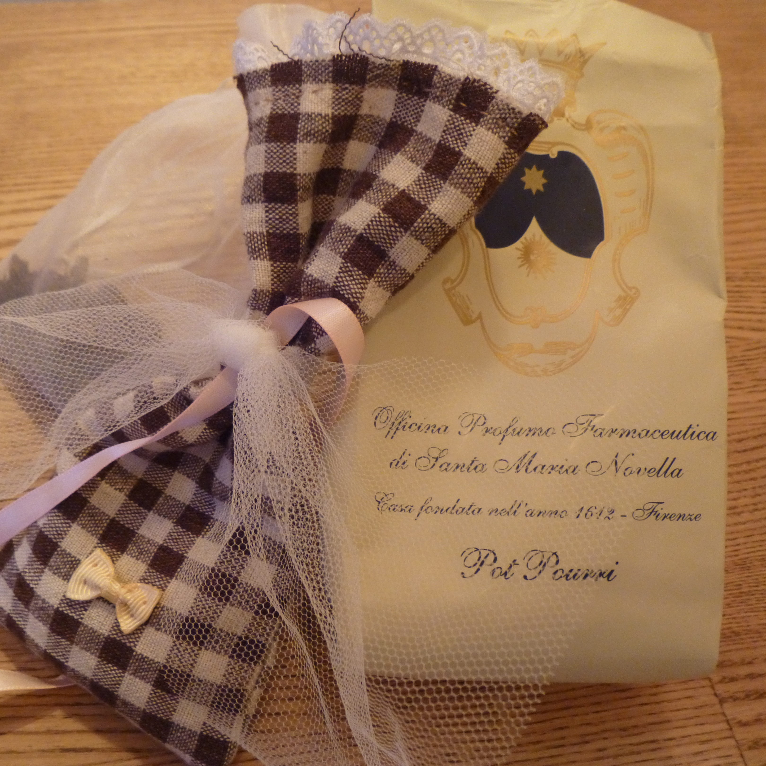 シュガーリングサロンモレーナ サンタマリアノヴェッラ ポプリ